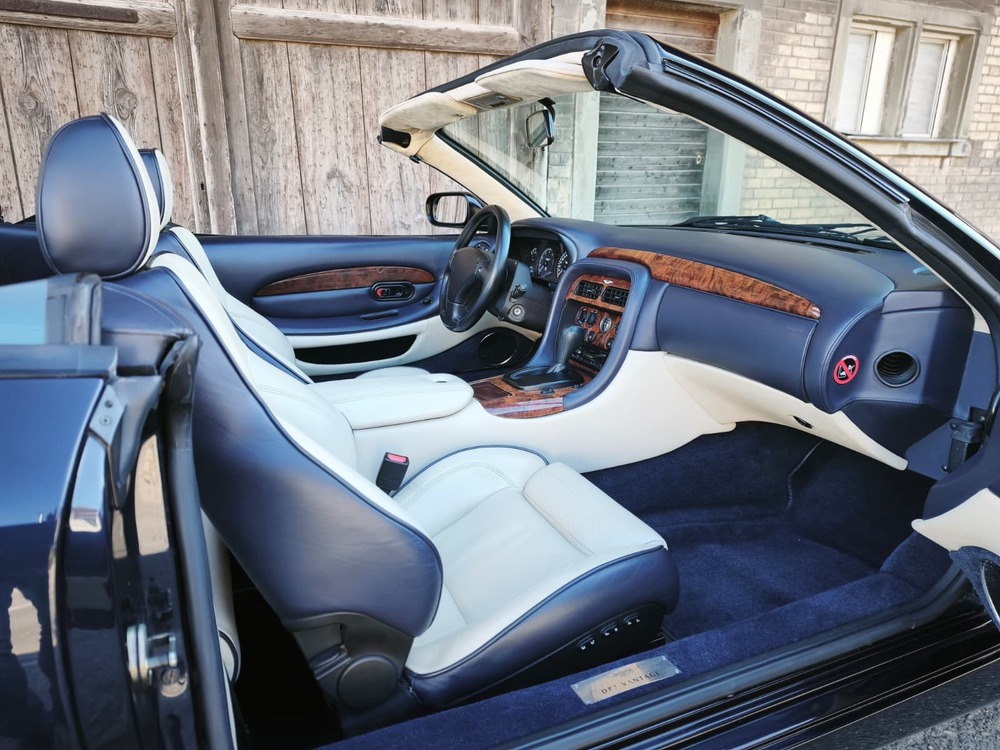 Aston Martin DB7 Vantage Volante Cabriolet