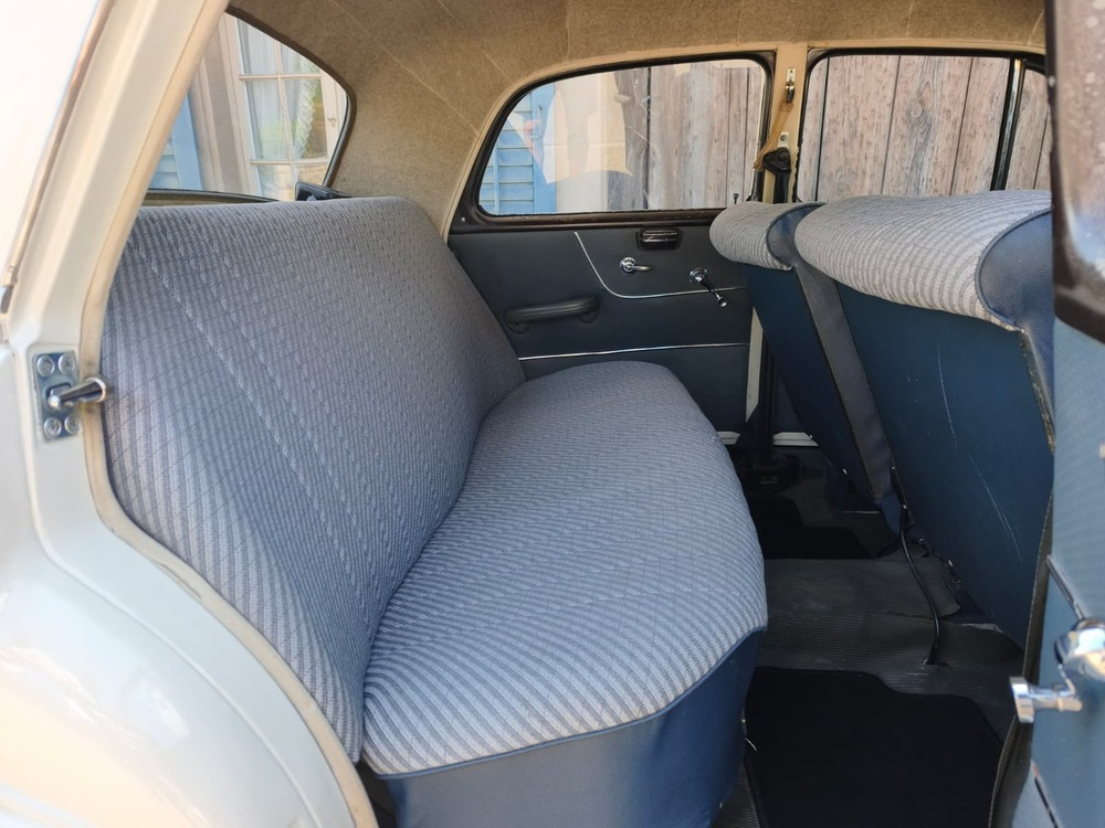 Mercedes-Benz 219 Limousine