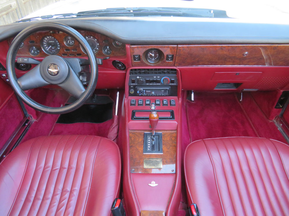 Aston Martin V8 Volante Cabriolet