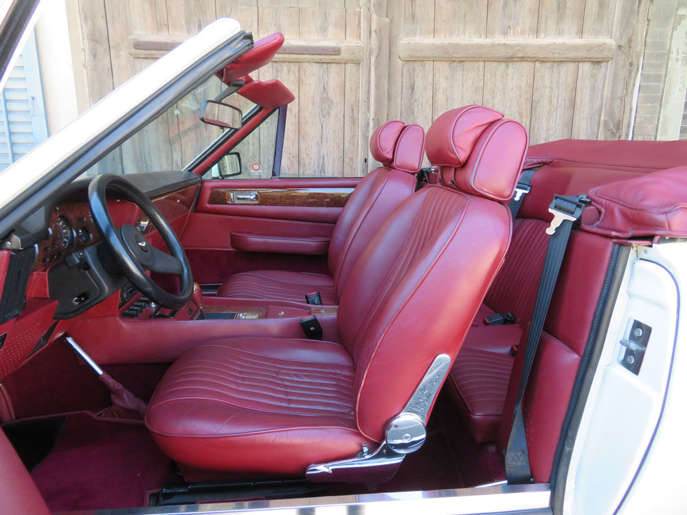 Aston Martin V8 Volante Cabriolet