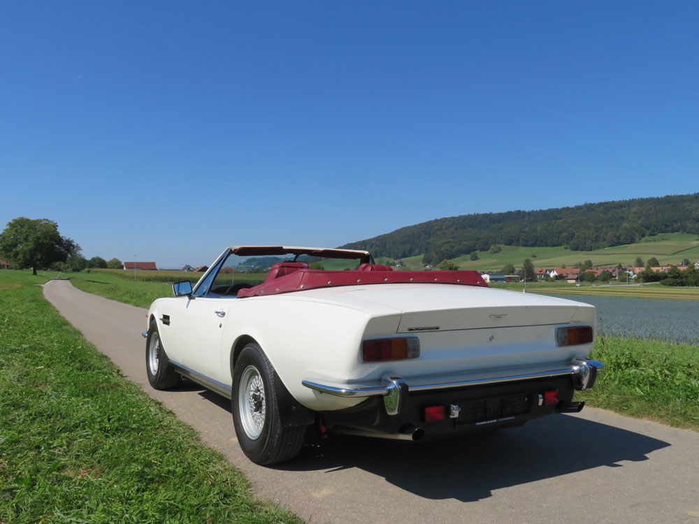 Aston Martin V8 Volante Cabriolet