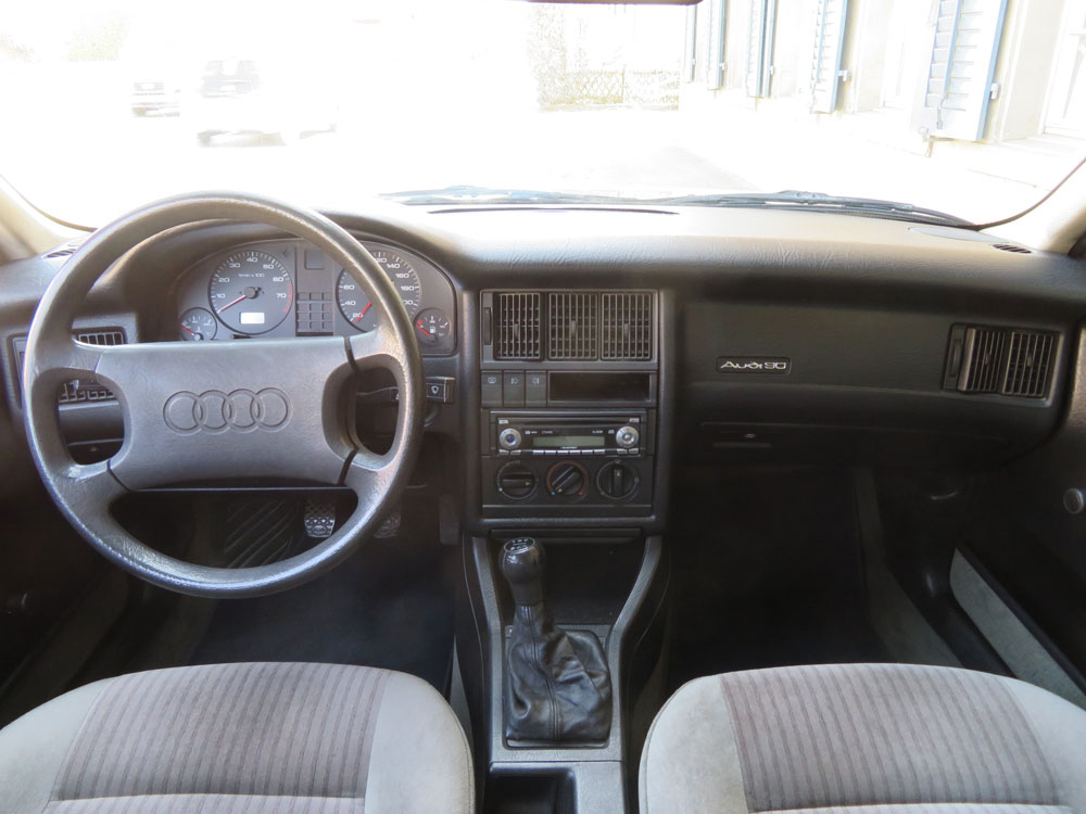 Audi 90 2.0 Limousine
