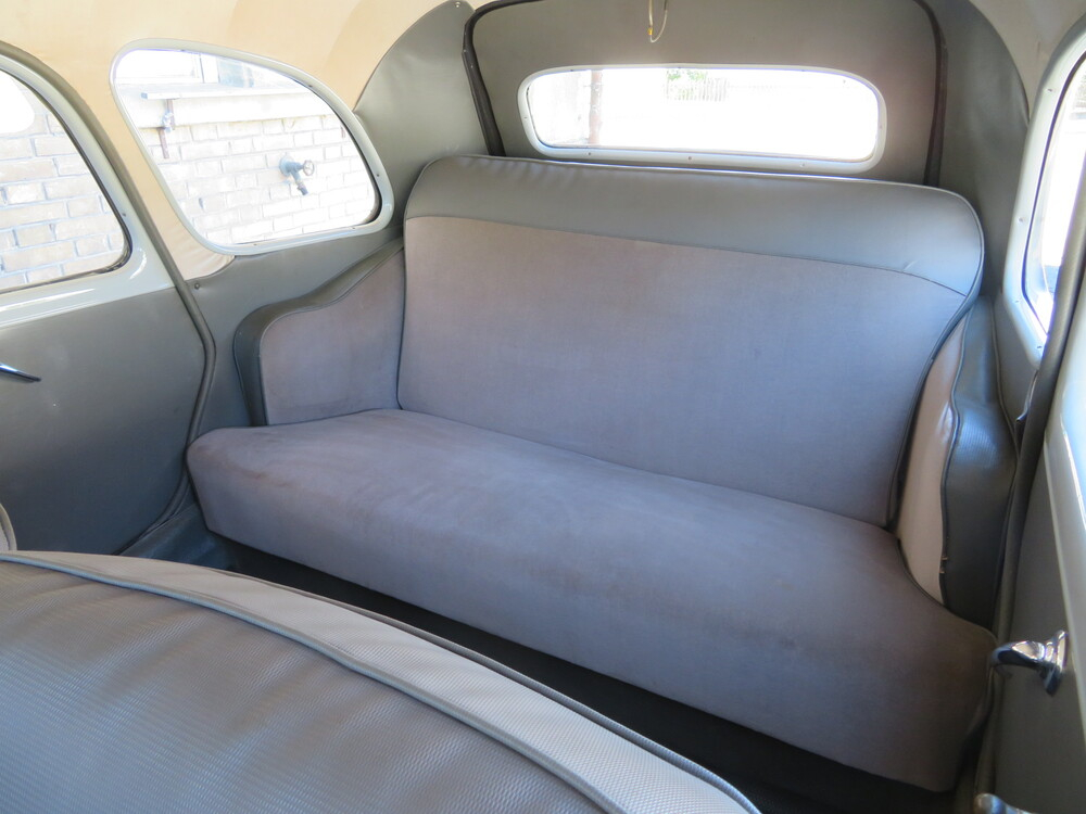 Citroen Traction Avant 11 B Familiale Limousine