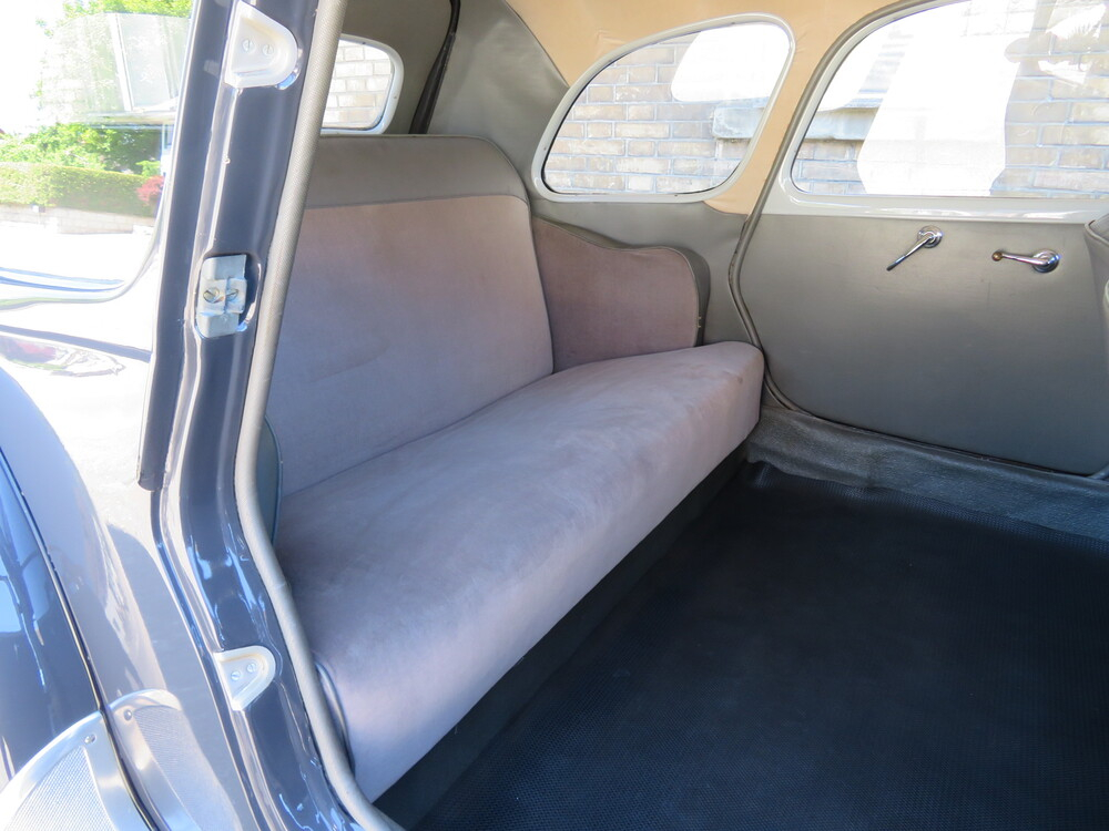 Citroen Traction Avant 11 B Familiale Limousine