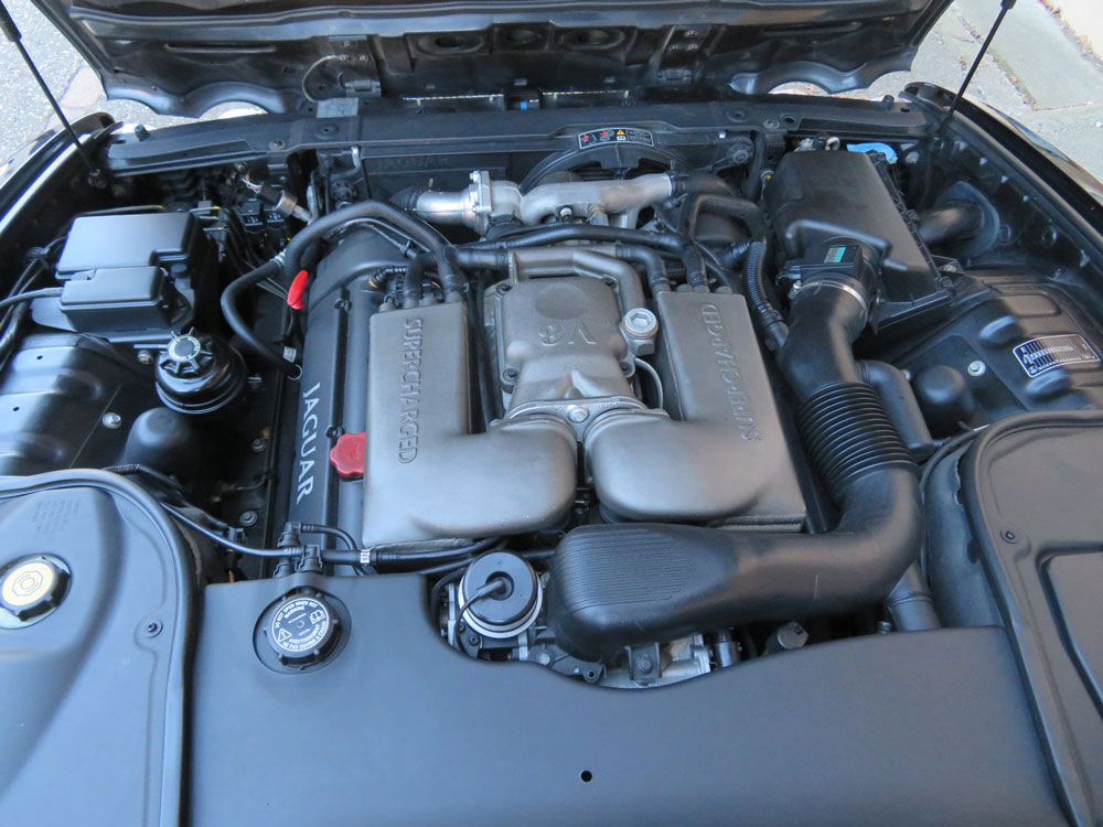 Jaguar XJR 4.0 V8 S/C Limousine