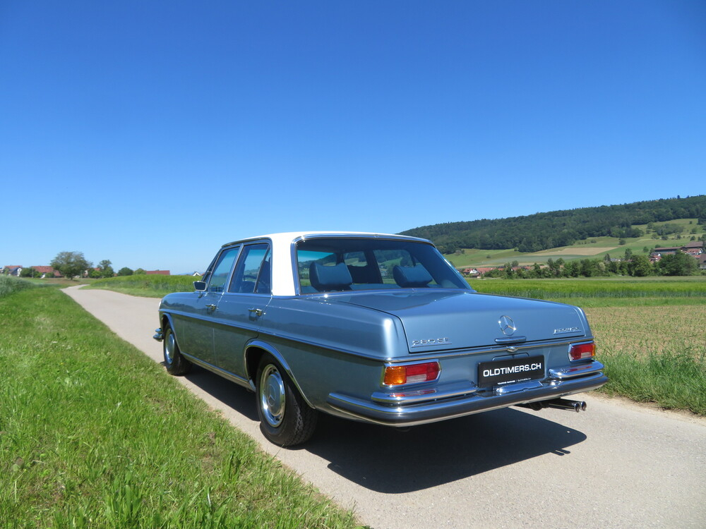 Mercedes-Benz 280 SE Limousine