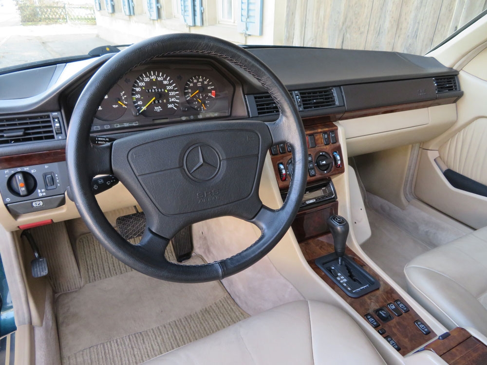 Mercedes-Benz E 320 Coupé