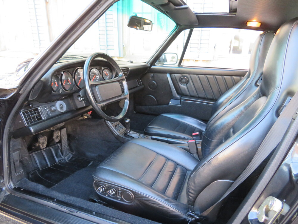 Porsche 911 Carrera 4 (964) Coupé