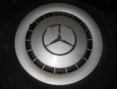 Mercedes-Benz W126 